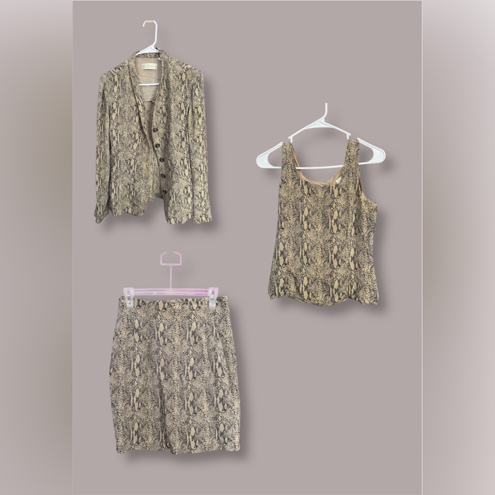 Dana Buchman Beige and Black Silk Skirt Set